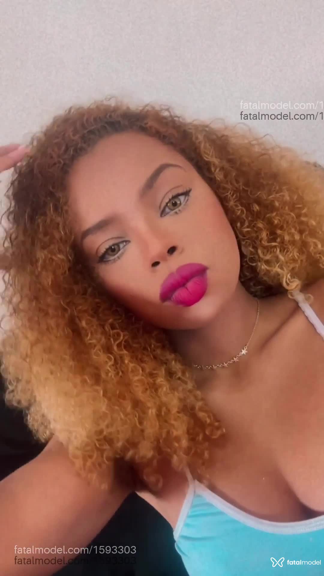 Acompanhante mulher loira (o) de olhos mel em São Paulo - Rebeca Villar
