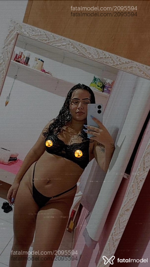 Acompanhante mulher com cabelo castanho de olhos castanhos em Virtual - Suellen Oliveira