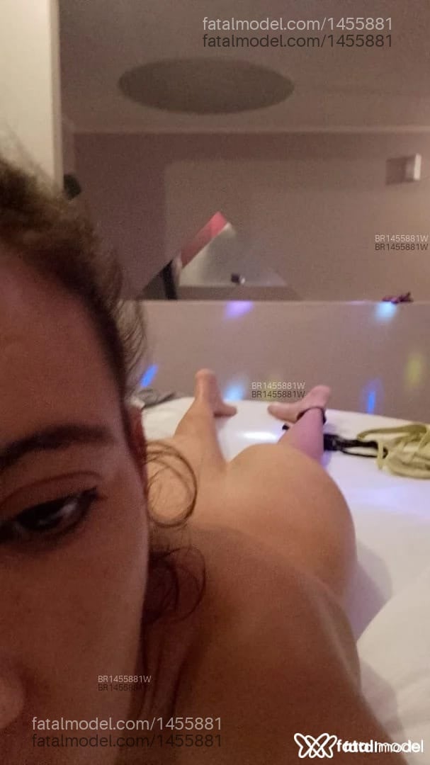 Acompanhante mulher com cabelo castanho de olhos castanhos em Canoas - Gabrielly