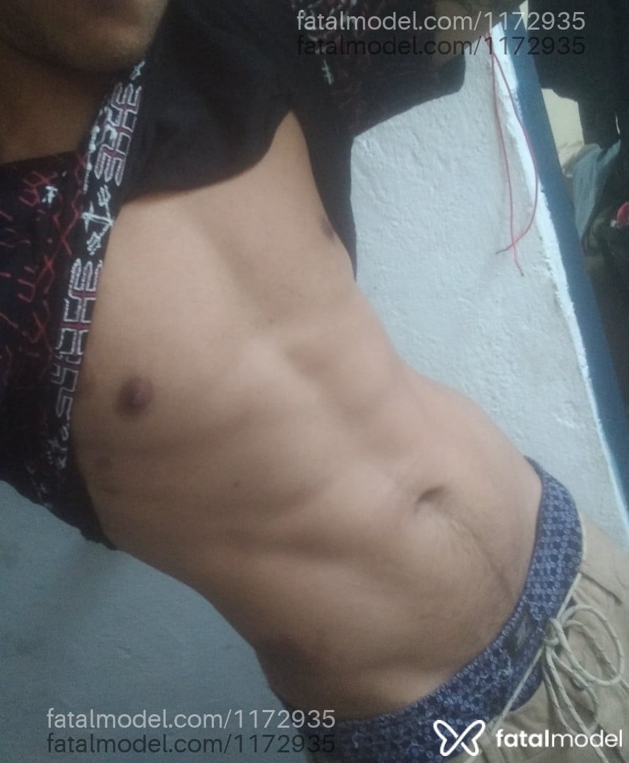 Acompanhante homem com cabelo castanho de olhos mel em São José dos Campos Acompanhante homem com cabelo castanho de olhos mel em São José dos Campos - Lúcio