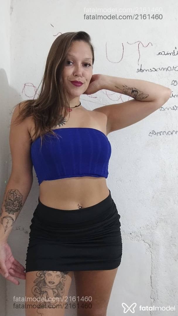 Acompanhante mulher com cabelo castanho de olhos mel - Hellen
