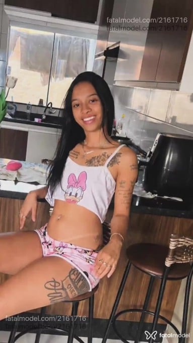 Acompanhante mulher morena (o) de olhos pretos - Jade Andrade Acompanhante mulher morena (o) de olhos pretos - Jade Andrade
