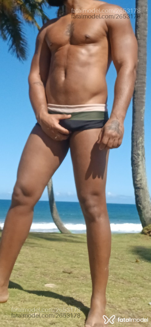 Acompanhante homem morena (o) de olhos castanhos - Brotherage Acompanhante homem morena (o) de olhos castanhos - Brotherage