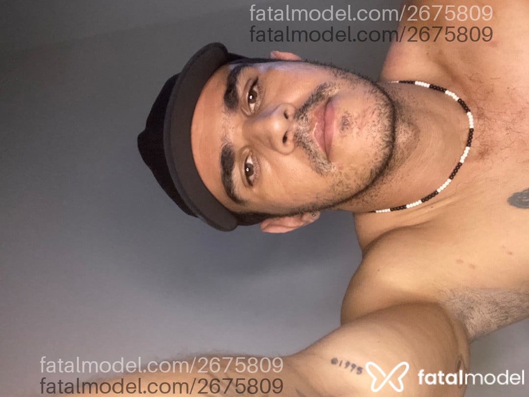 Acompanhante homem com cabelo castanho de olhos castanhos em Virtual Acompanhante homem com cabelo castanho de olhos castanhos em Virtual - Poxabetohot