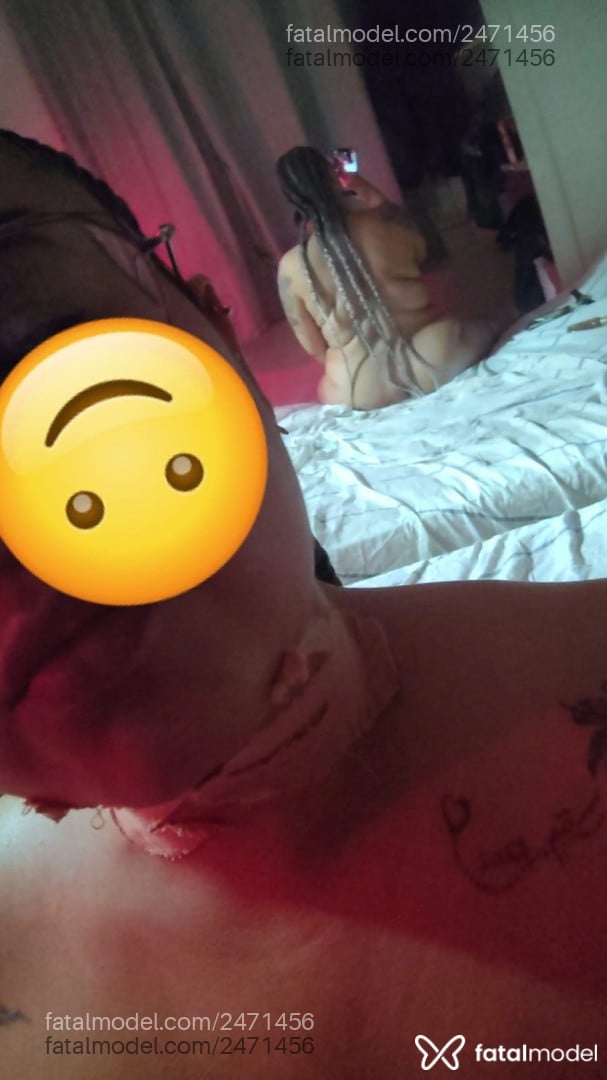 Acompanhante mulher morena (o) de olhos pretos - Larissa Acompanhante mulher morena (o) de olhos pretos - Larissa