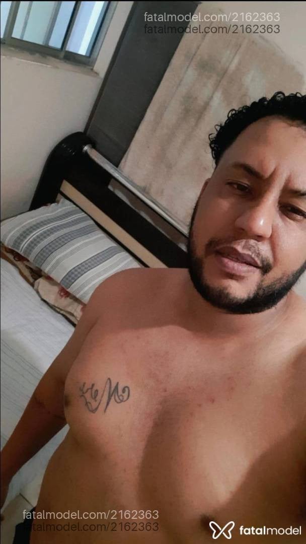 Acompanhante homem morena (o) de olhos castanhos em Belo Horizonte - Henrique