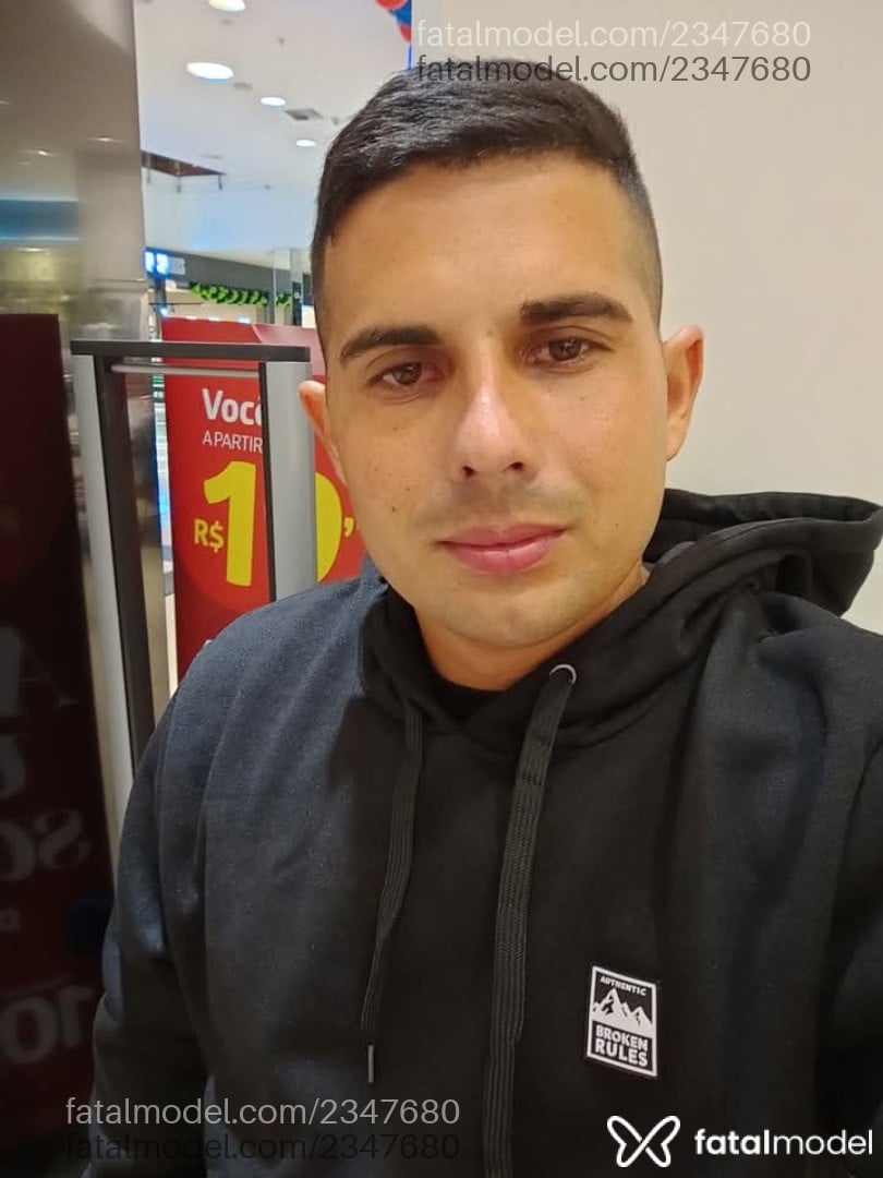 Acompanhante homem morena (o) de olhos castanhos em Cruzeiro Acompanhante homem morena (o) de olhos castanhos em Cruzeiro - Ricardo Almeida