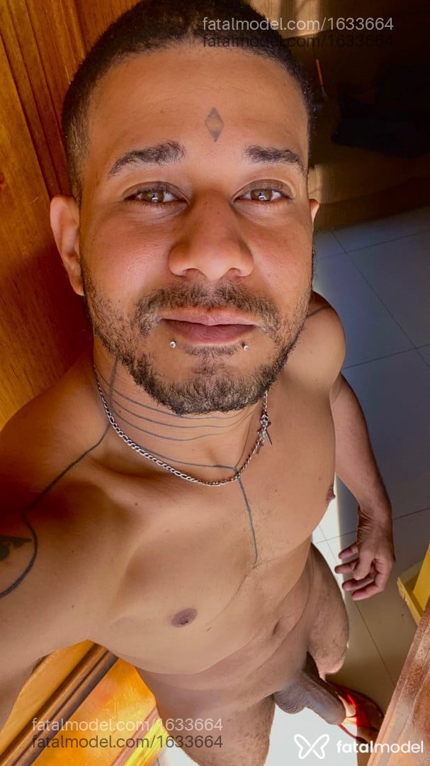 Acompanhante homem morena (o) de olhos mel em Belo Horizonte Acompanhante homem morena (o) de olhos mel em Belo Horizonte - Junior Chileno