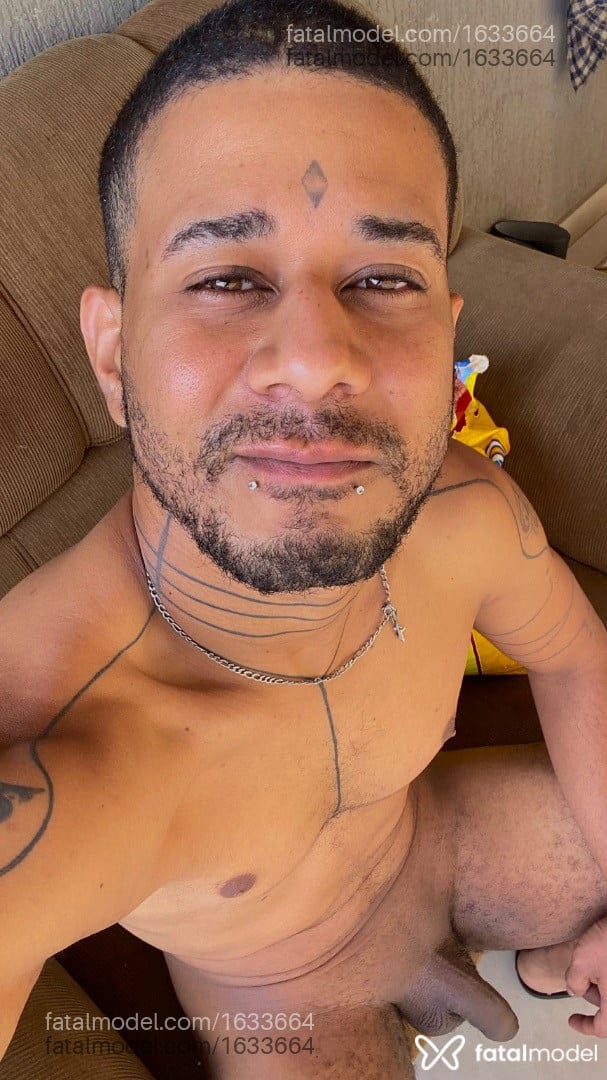 Acompanhante homem morena (o) de olhos mel em Belo Horizonte Acompanhante homem morena (o) de olhos mel em Belo Horizonte - Junior Chileno