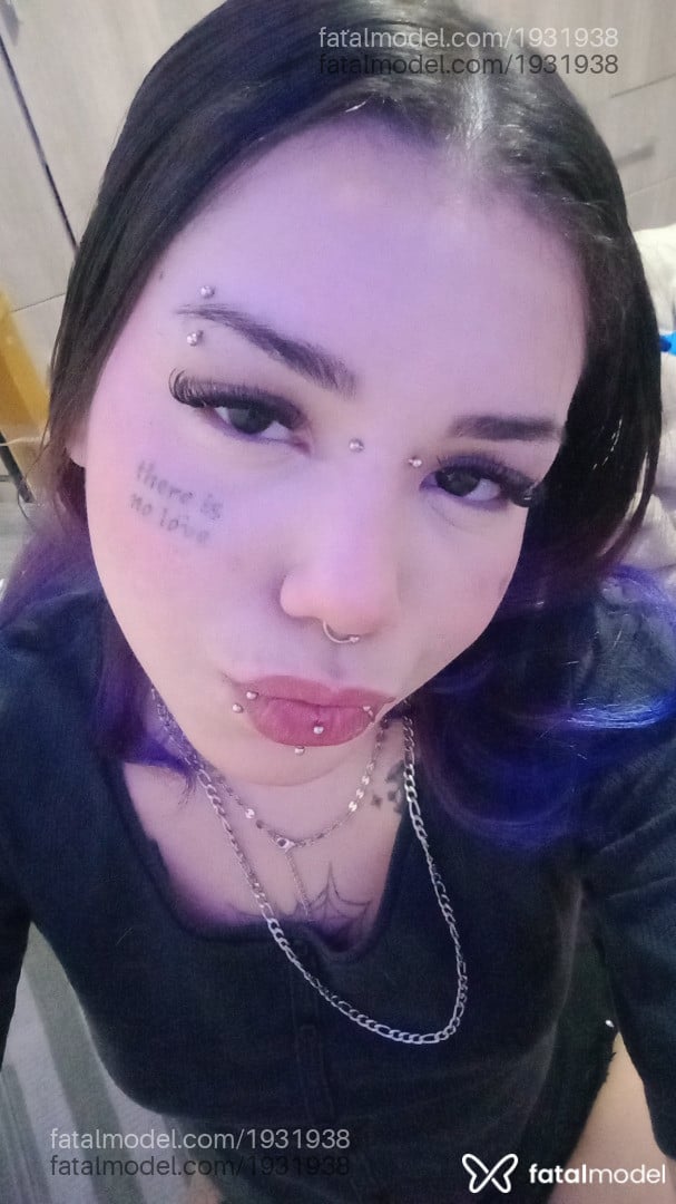 Acompanhante mulher com cabelo castanho de olhos castanhos em São Paulo - Safira Arlequina
