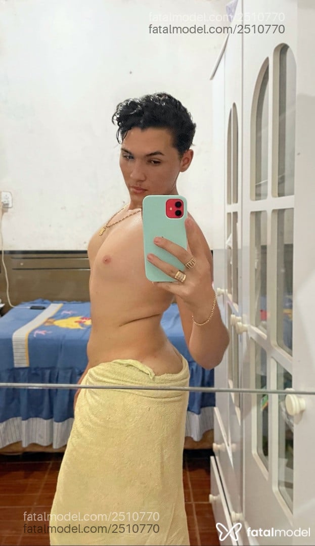 Acompanhante homem morena (o) de olhos castanhos em Brasília Acompanhante homem morena (o) de olhos castanhos em Brasília - Noá Deliré