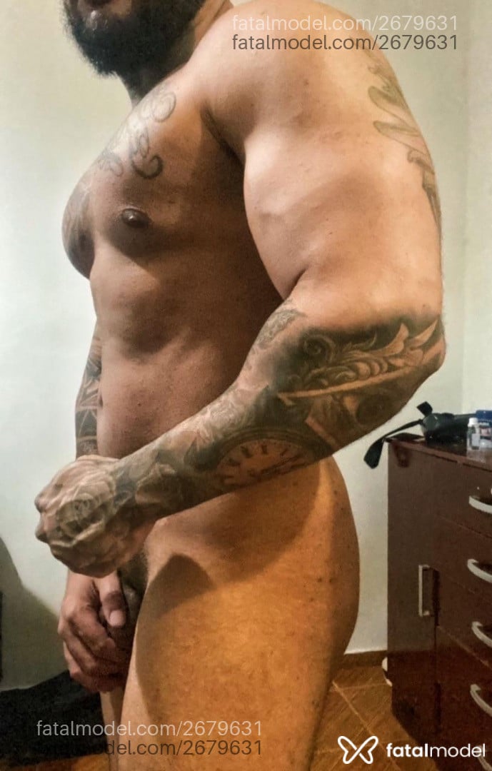 Acompanhante homem com cabelo castanho de olhos pretos em Campinas - Rafael Dantas