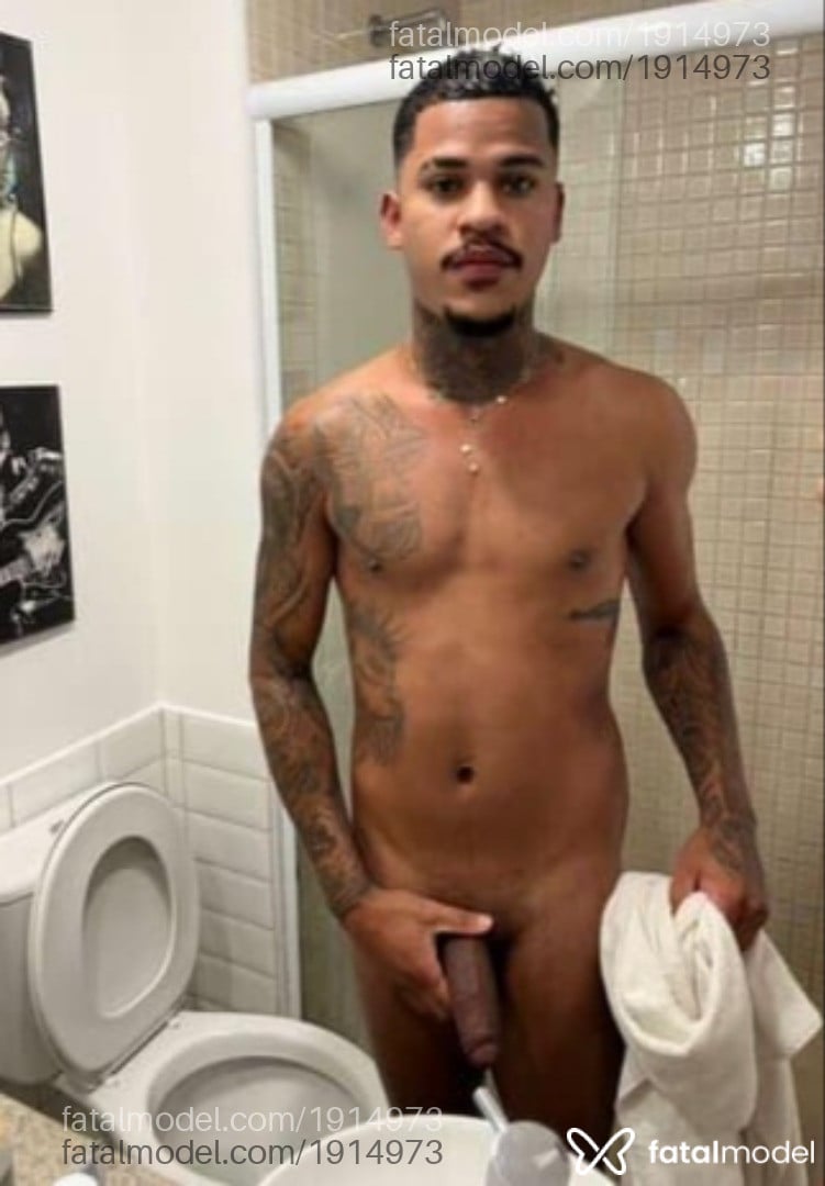Acompanhante homem morena (o) de olhos castanhos em São Paulo - Wellington