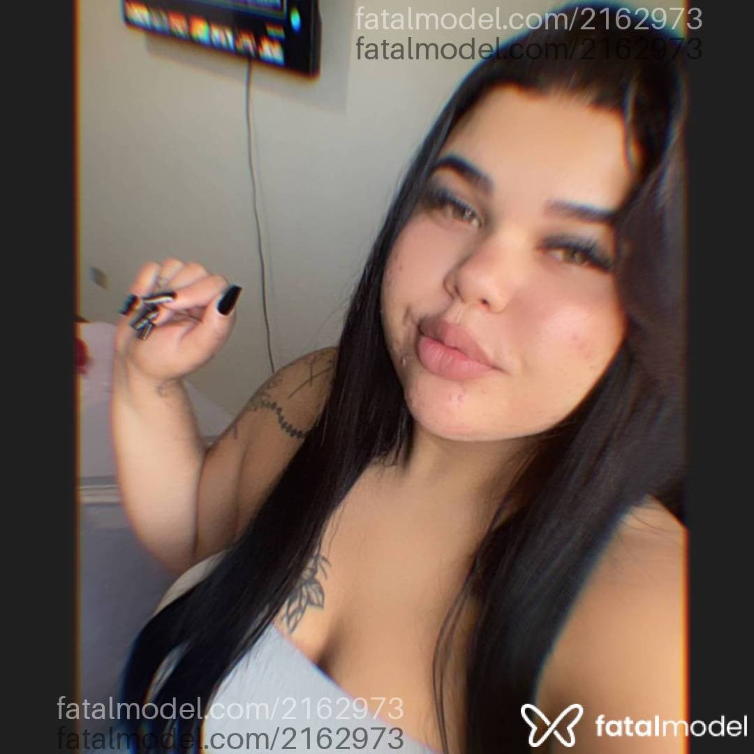 Acompanhante mulher morena (o) de olhos verdes - Gaby Oliveira