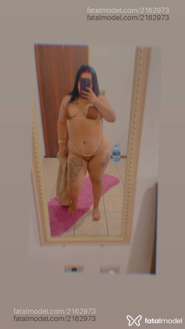 Acompanhante mulher morena (o) de olhos verdes - Gaby Oliveira
