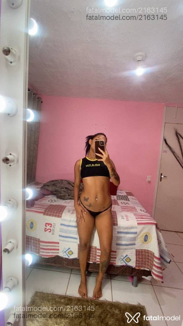 Acompanhante mulher com cabelo castanho de olhos castanhos - Marjorie