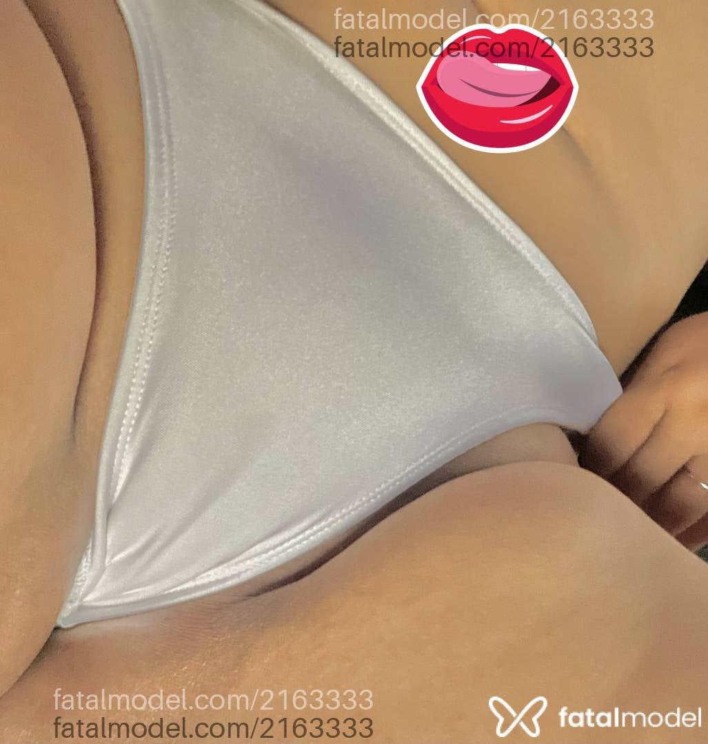 Acompanhante mulher morena (o) de olhos castanhos - Maria Julia