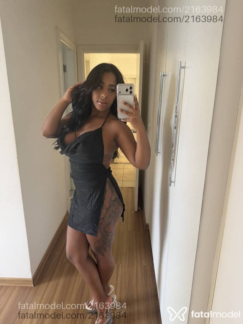Acompanhante mulher morena (o) de olhos pretos - Carol Morena