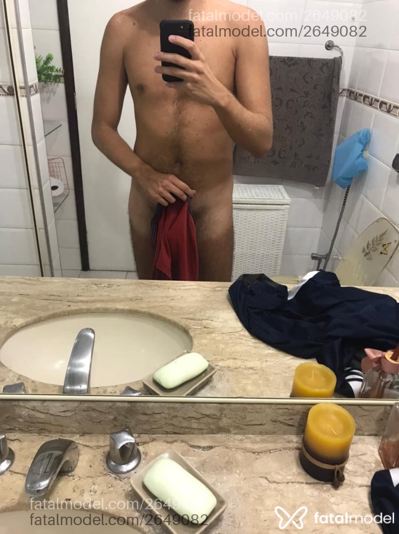 Acompanhante homem com cabelo castanho de olhos castanhos em Rio de Janeiro - Capitão