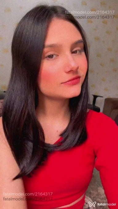 Acompanhante mulher com cabelo castanho de olhos castanhos em Curitiba - Aurora Sentinella