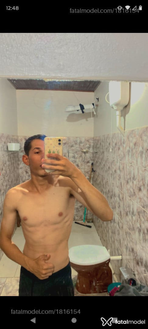 Acompanhante homem com cabelo castanho de olhos castanhos em Bom Progresso Acompanhante homem com cabelo castanho de olhos castanhos em Bom Progresso - Gabriel