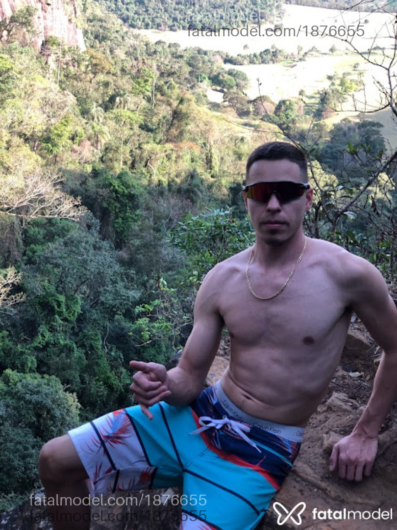 Acompanhante homem com cabelo castanho de olhos castanhos em Rio Claro - Vinicius Rodrigues