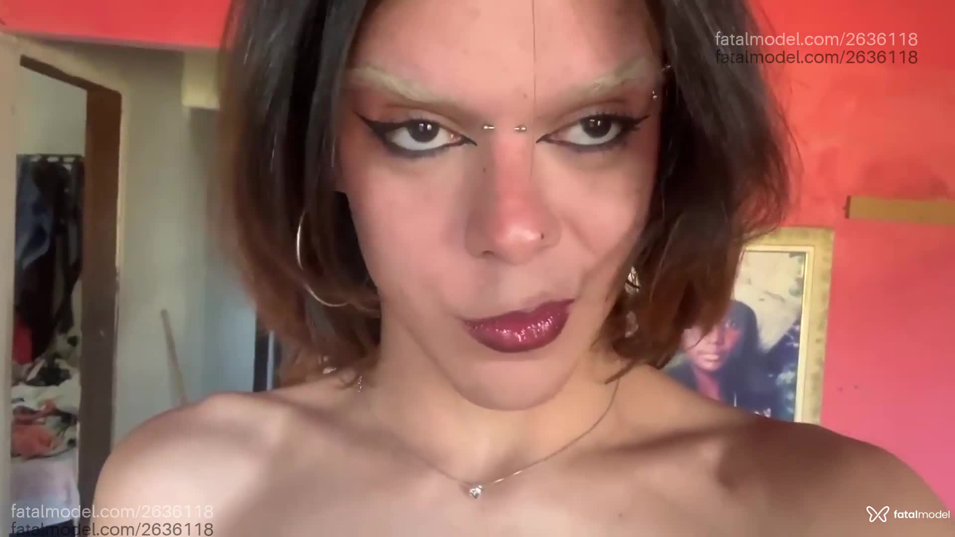 Acompanhante mulher trans com cabelo castanho de olhos castanhos em Uberlândia - Dominic