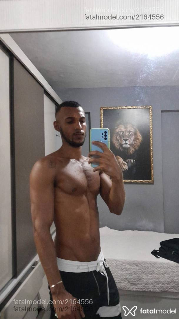 Acompanhante homem morena (o) de olhos castanhos em Rio de Janeiro - Rentboy