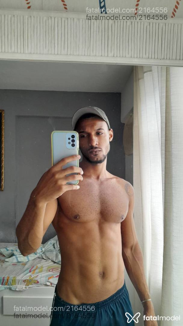 Acompanhante homem morena (o) de olhos castanhos em Rio de Janeiro - Rentboy