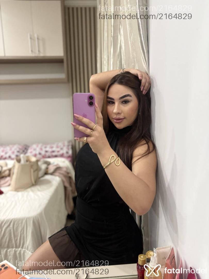 Acompanhante mulher ruiva (o) de olhos mel - Jade