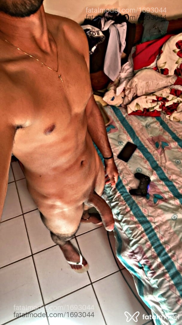 Acompanhante homem morena (o) de olhos castanhos em Virtual - Neguinho
