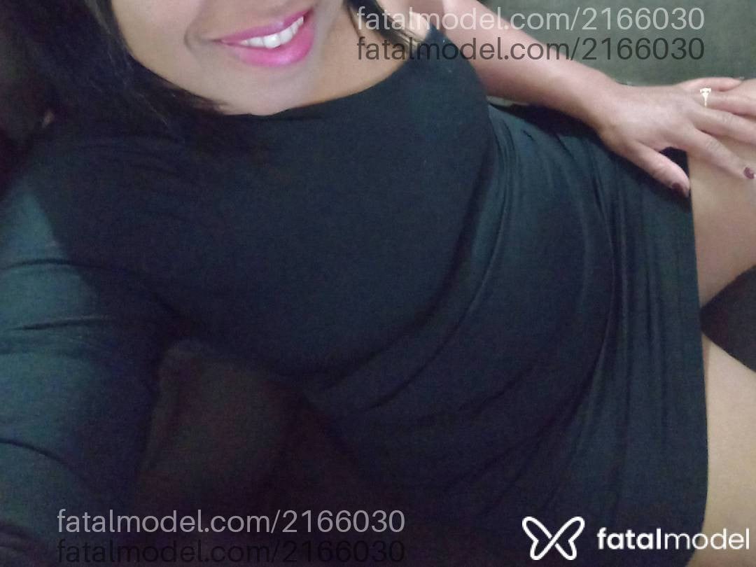 Acompanhante mulher morena (o) de olhos pretos - Orquídea