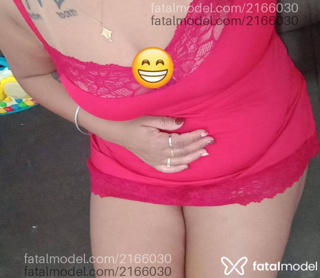 Acompanhante mulher morena (o) de olhos pretos - Orquídea