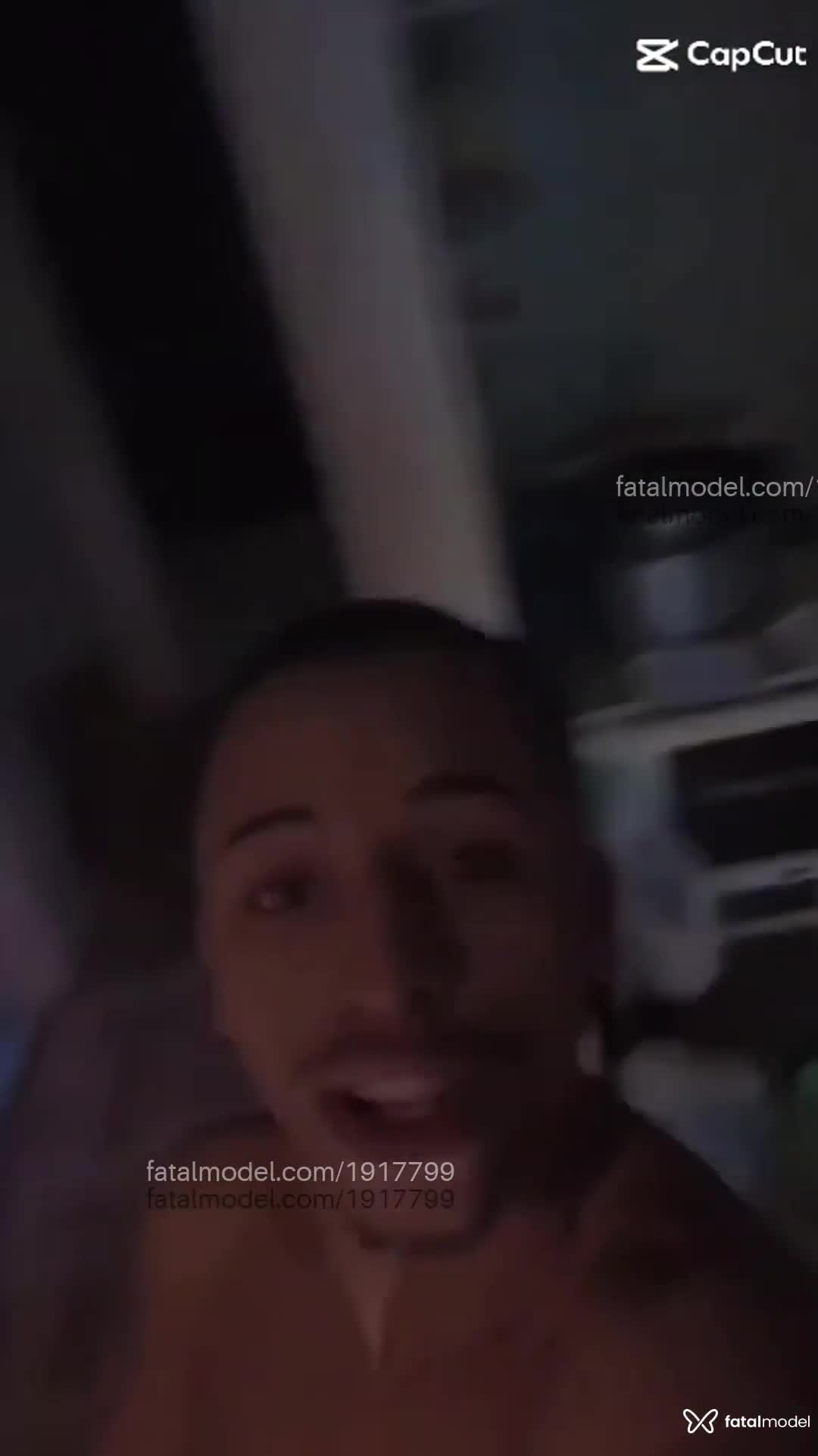 Acompanhante homem com cabelo castanho de olhos castanhos em Araranguá Acompanhante homem com cabelo castanho de olhos castanhos em Araranguá - Aryel