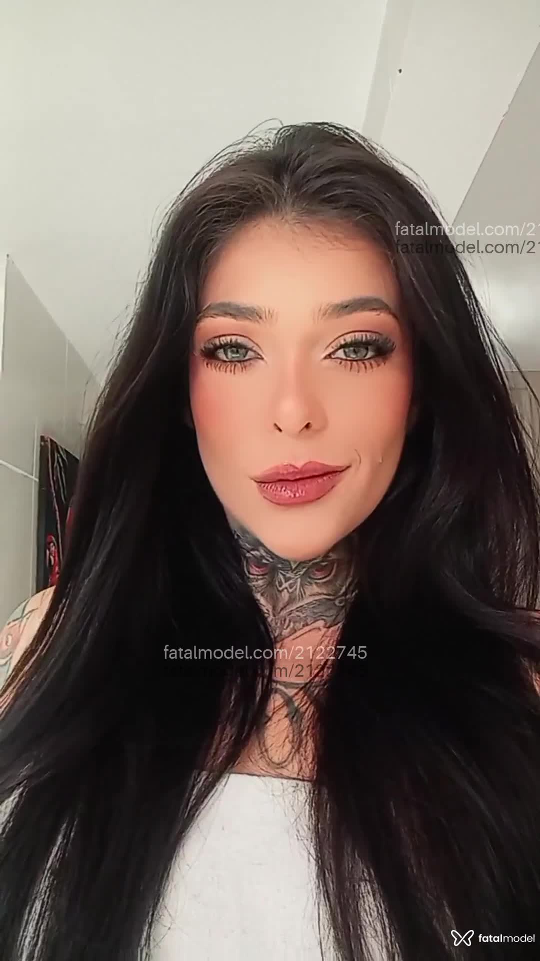 Acompanhante mulher morena (o) de olhos verdes em Rio de Janeiro - Lua Guimarães
