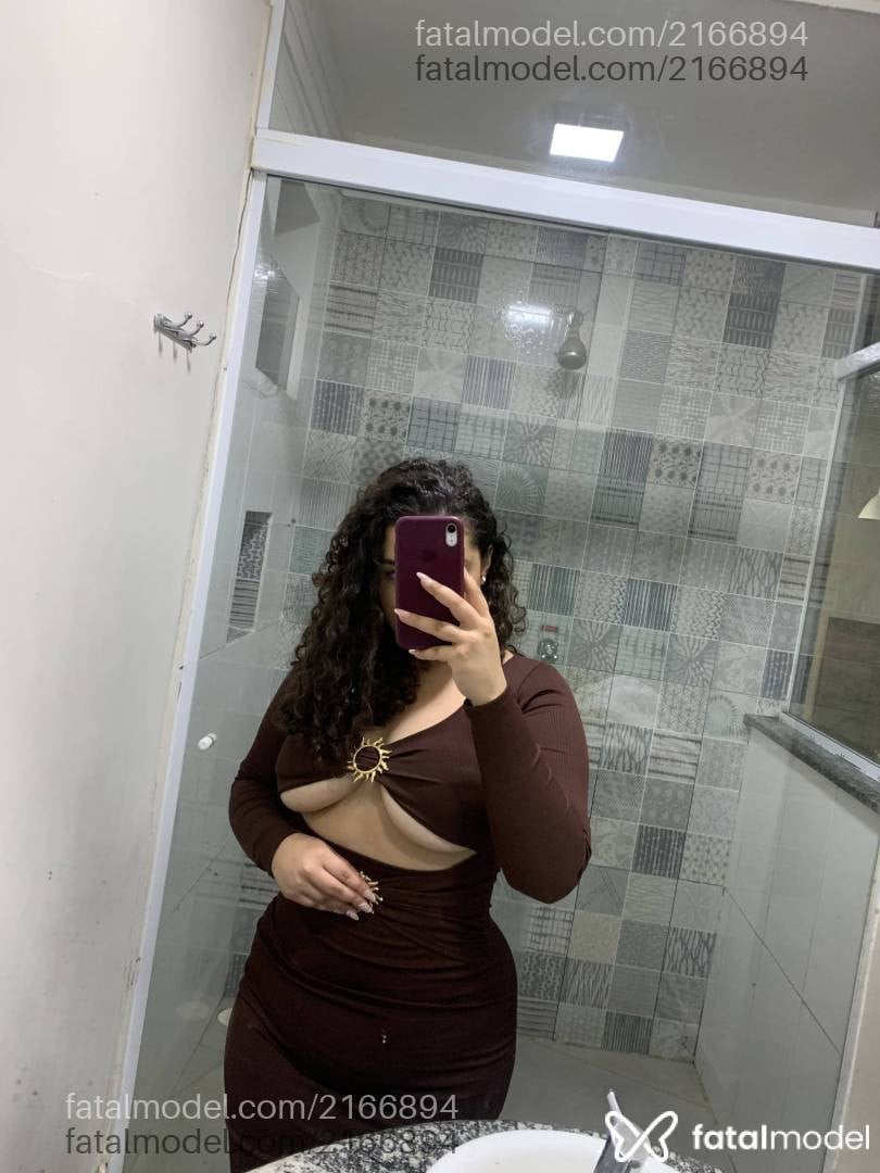 Acompanhante mulher com cabelo castanho de olhos castanhos - Hscga