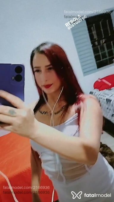Acompanhante mulher ruiva (o) de olhos castanhos em Goiânia - Larissa