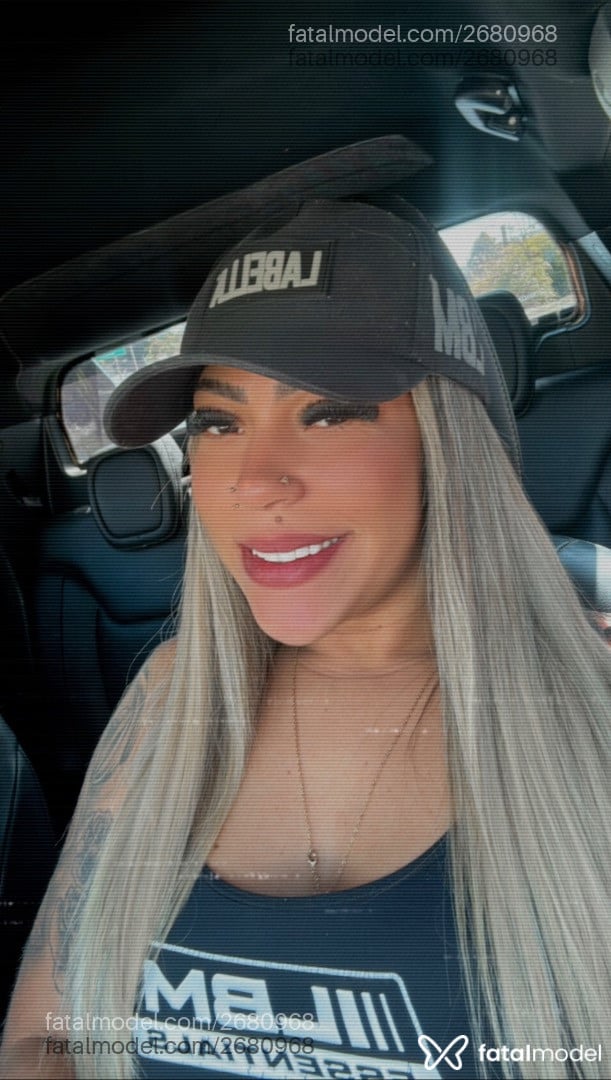 Acompanhante mulher loira (o) de olhos castanhos em Belo Horizonte - Lekinha