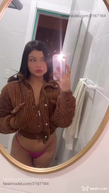 Acompanhante mulher morena (o) de olhos mel em Canoas - Julia