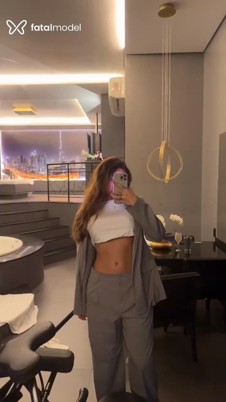 Acompanhante mulher trans com cabelo castanho de olhos mel em Ponta Grossa Acompanhante mulher trans com cabelo castanho de olhos mel em Ponta Grossa - Isabela Santos