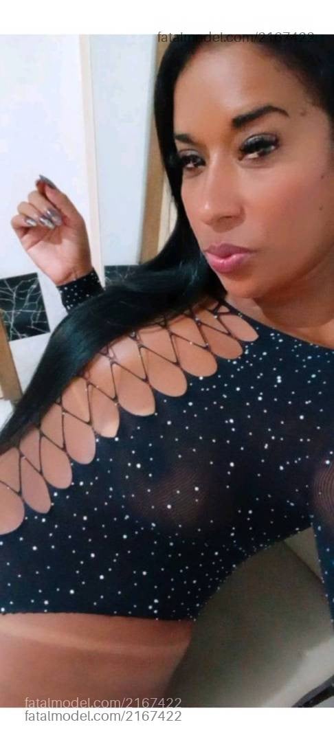 Acompanhante mulher morena (o) de olhos pretos - Jenifer
