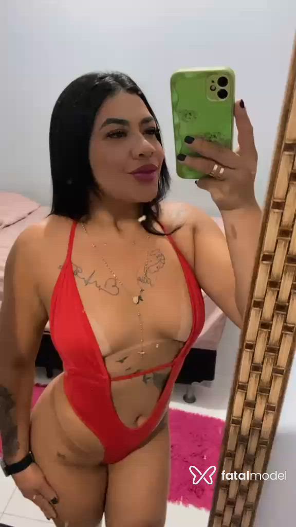 Acompanhante mulher morena (o) de olhos pretos - Manuzinha
