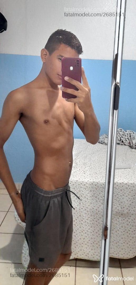 Acompanhante homem morena (o) de olhos castanhos em Manaus - Rodrigo