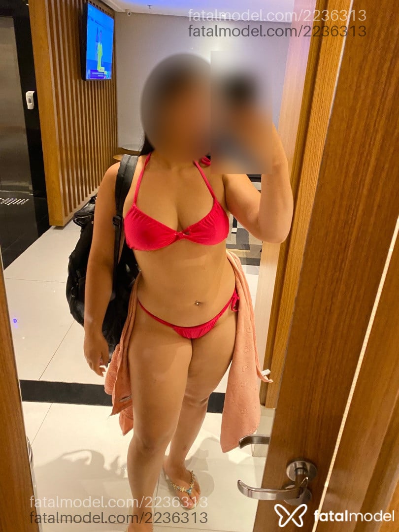 Acompanhante mulher com cabelo castanho de olhos castanhos em Vila Velha - Milla