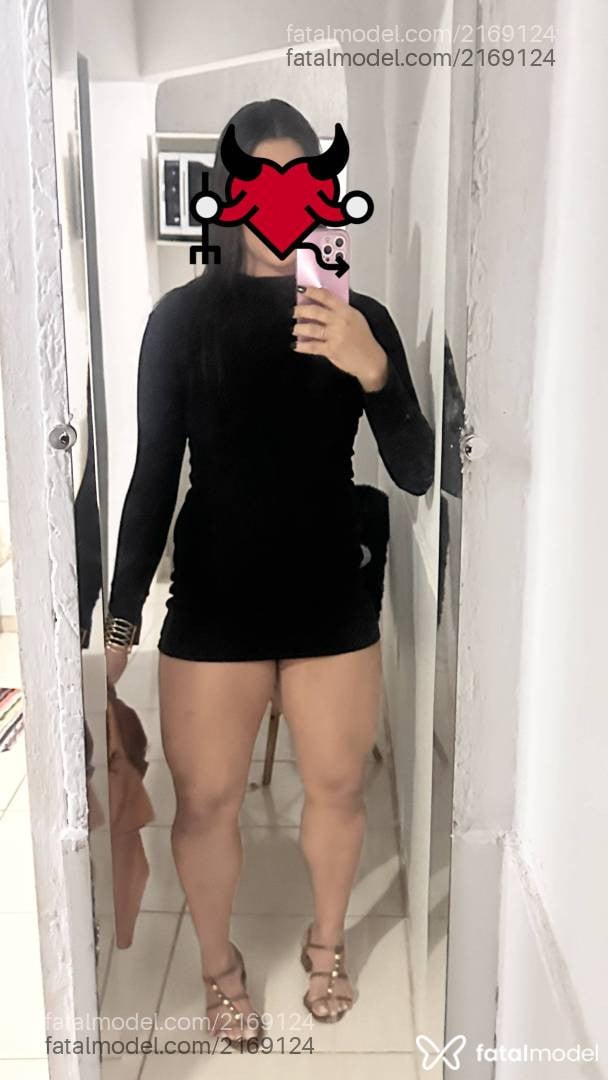 Acompanhante mulher com cabelo castanho de olhos castanhos em Brasília - Camila Stephanie
