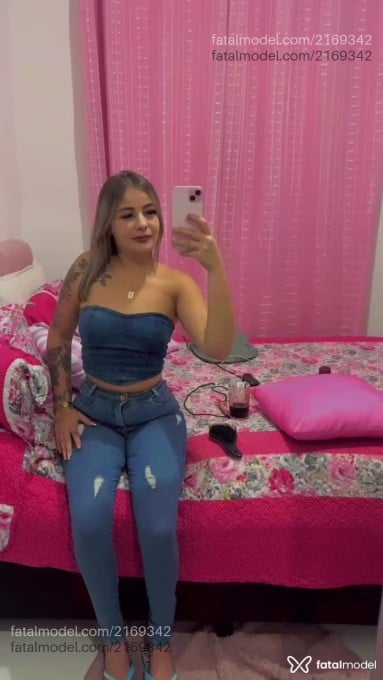 Acompanhante mulher loira (o) de olhos pretos em Betim Acompanhante mulher loira (o) de olhos pretos em Betim - Alice