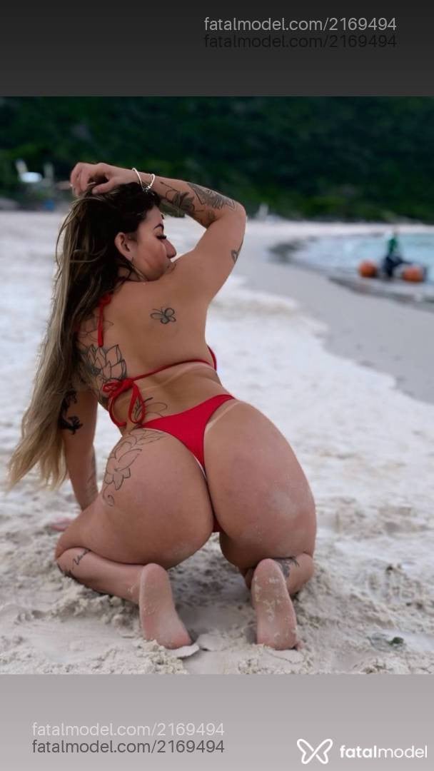 Acompanhante mulher loira (o) de olhos castanhos em Guarapari - Larissa Mendes