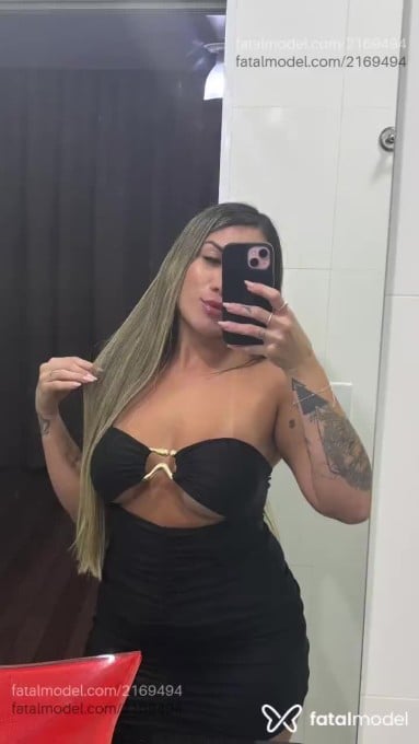 Acompanhante mulher loira (o) de olhos castanhos em Guarapari - Thauane Larissa