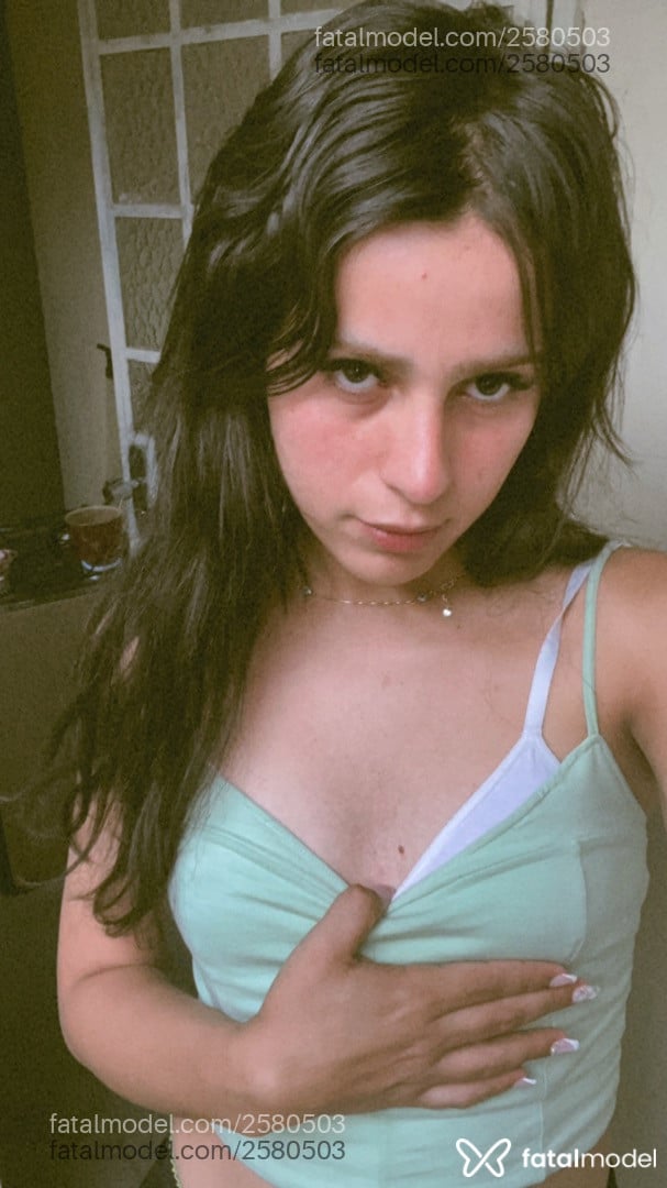 Acompanhante mulher trans morena (o) de olhos castanhos em Belo Horizonte - Anora