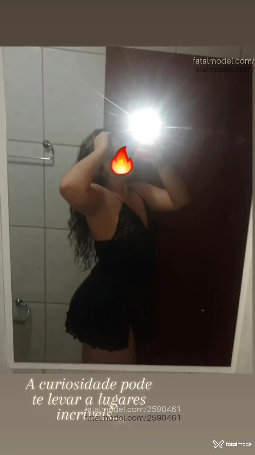 Acompanhante mulher morena (o) de olhos azuis em Blumenau Acompanhante mulher morena (o) de olhos azuis em Blumenau - Beatriz